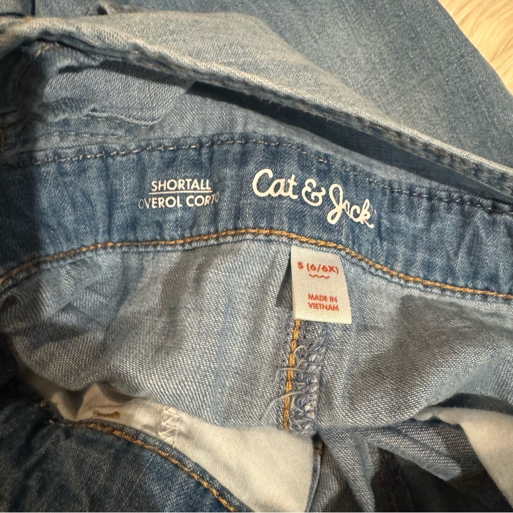 Cat &‎ Jack Denim Shortalls Girls 6/6X Blue Overall Shorts Romper Adjustable - Picture 6 of 7